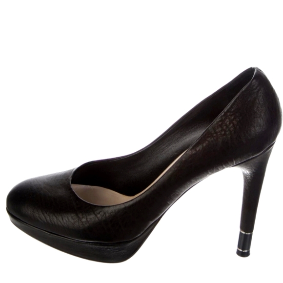 Christian Dior Leather Pumps - Picture 1 of 3